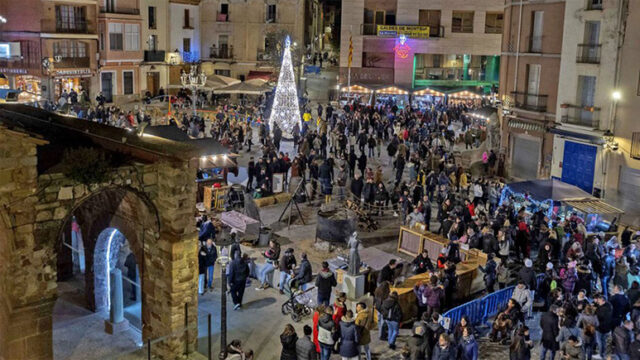 El_pont_de_la_Purissima_inicia_els_Mercats_de_Nadal_a_les_comarques_de_Barcelona.jpg