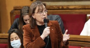 Paneque insta els grups a fer costat al Govern “en nom de la unitat catalana” per revertir la desinversió a Rodalies