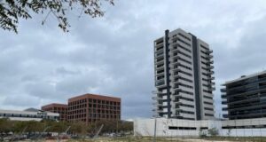 L’alcalde de Mataró inicia l’ampliació del TecnoCampus