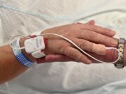 Un nou dispositiu amb IA permet ajustar l’oxigen en temps real a la Fundació Jiménez Díaz
