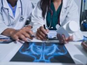 Els hospitals madrilenys milloren l’assistència i contenen les demores